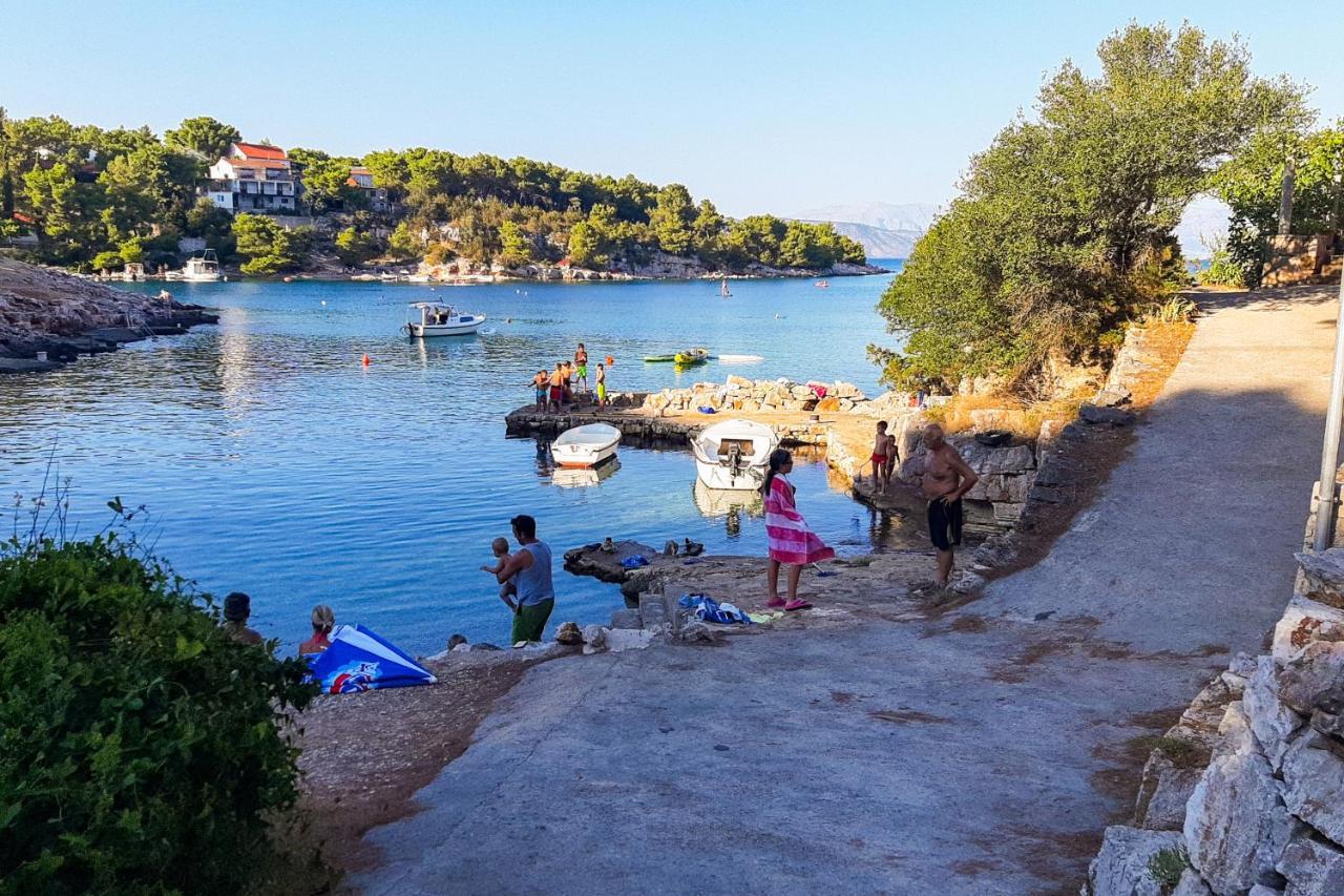 Apartments By The Sea Basina, Hvar - 542 Vrbanj Εξωτερικό φωτογραφία